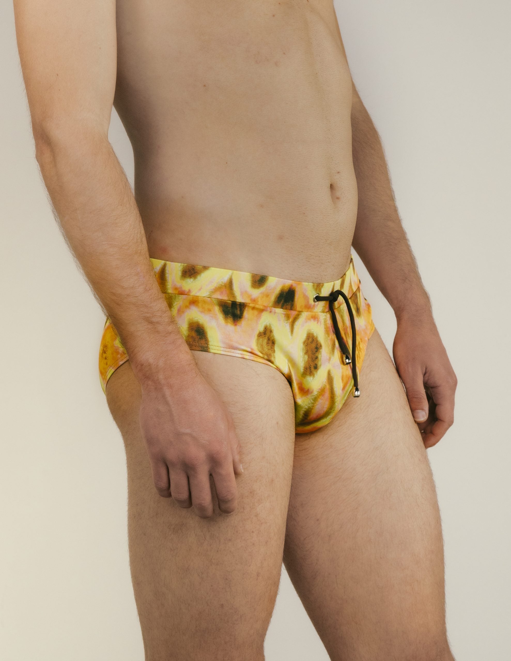 U MELÓ bottom